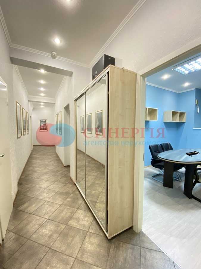Аренда офиса 115 м², Кропивницкого ул., 4