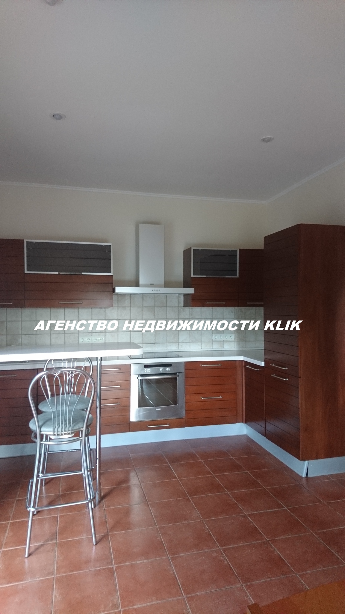 Аренда дома 487 м²