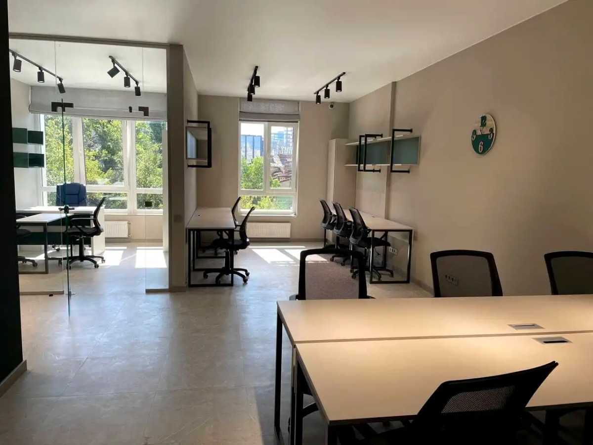 Аренда офиса 57 м², Жилянская ул., 68