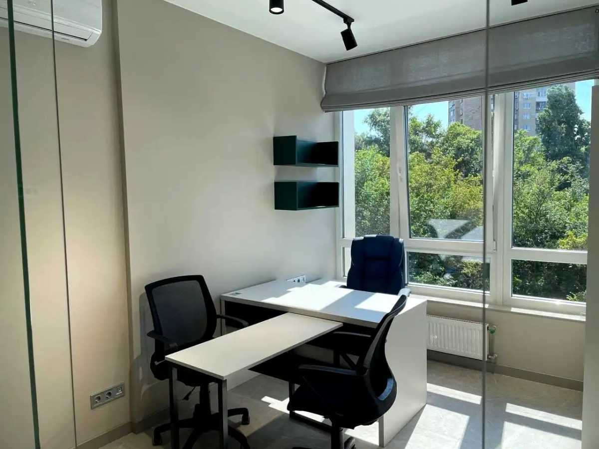 Аренда офиса 57 м², Жилянская ул., 68