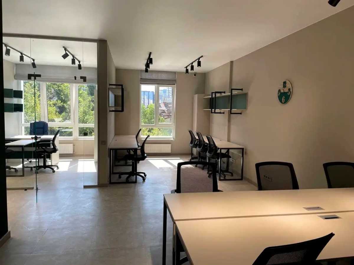 Аренда офиса 57 м², Жилянская ул., 68