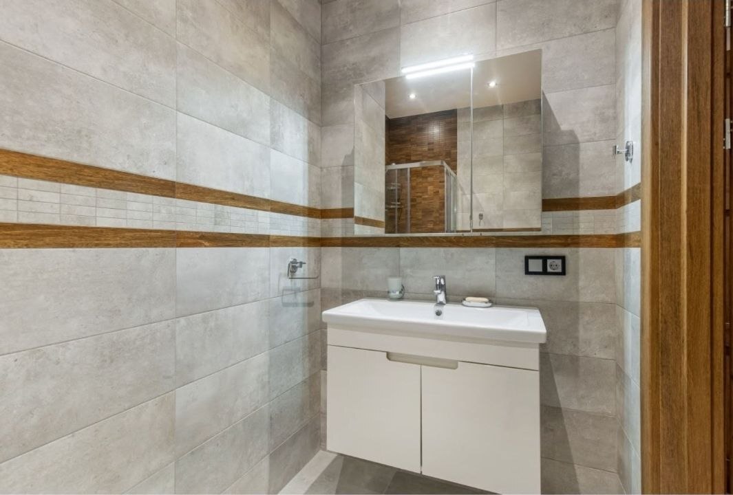 Продажа 2-комнатной квартиры 85 м², Мореходный пер., 2А