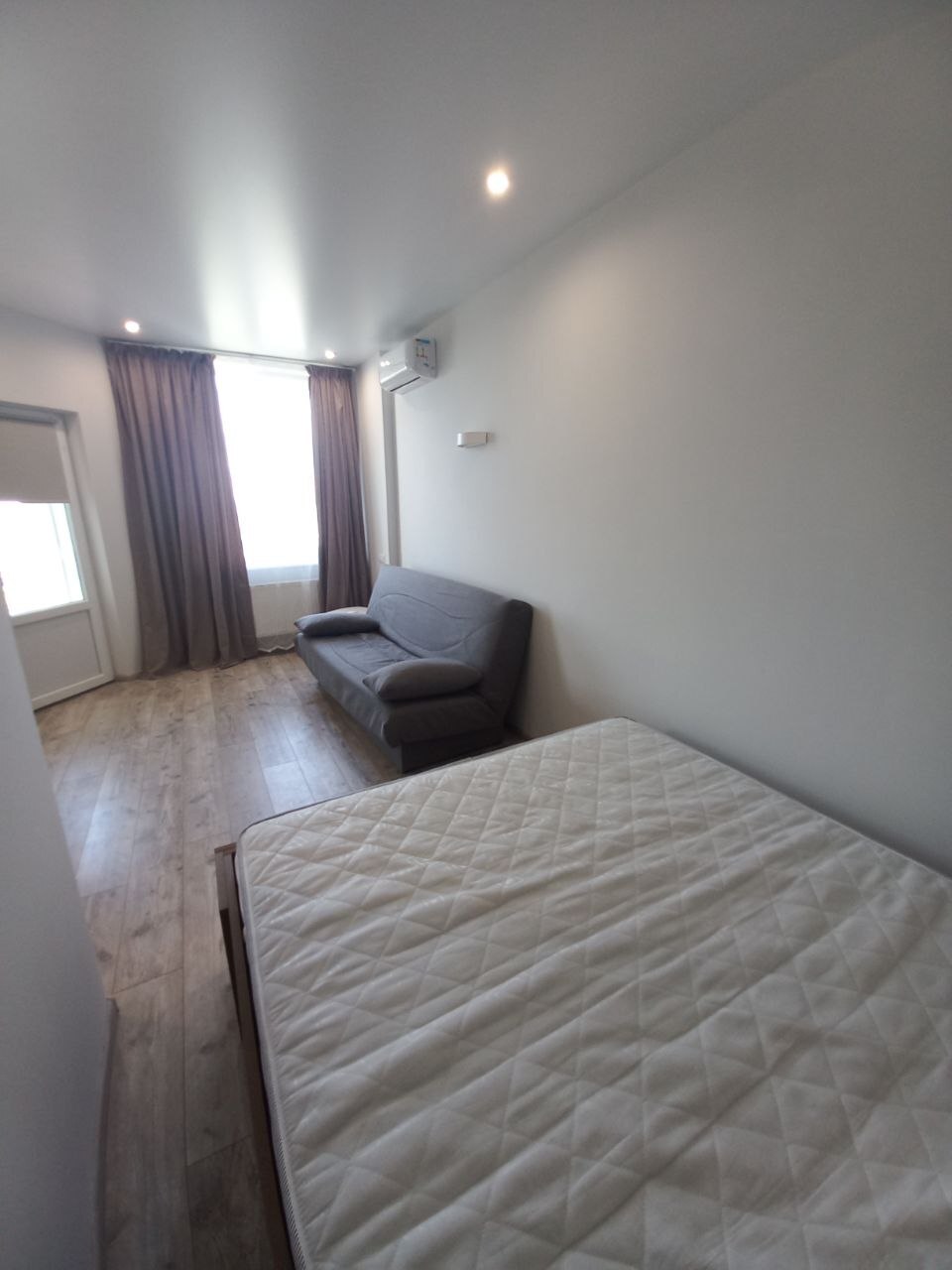 Продажа 1-комнатной квартиры 45 м², Юбилейный просп., 67Б