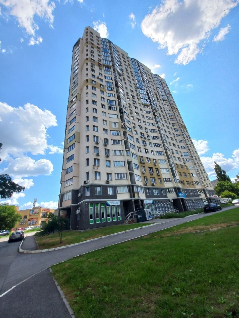 Продажа 1-комнатной квартиры 45 м², Юбилейный просп., 67Б