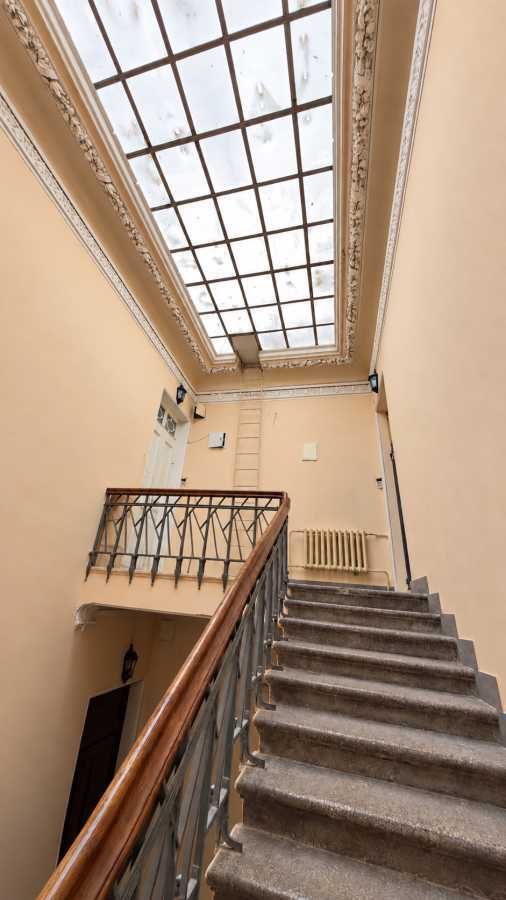 Продаж 3-кімнатної квартири 189 м², Назарівська вул., 17