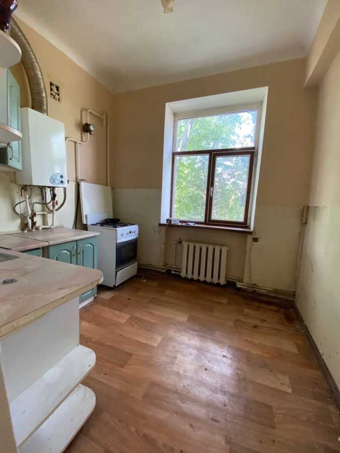 Продаж 3-кімнатної квартири 62.1 м², Перемоги вул., 4