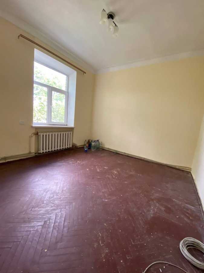 Продаж 3-кімнатної квартири 62.1 м², Перемоги вул., 4