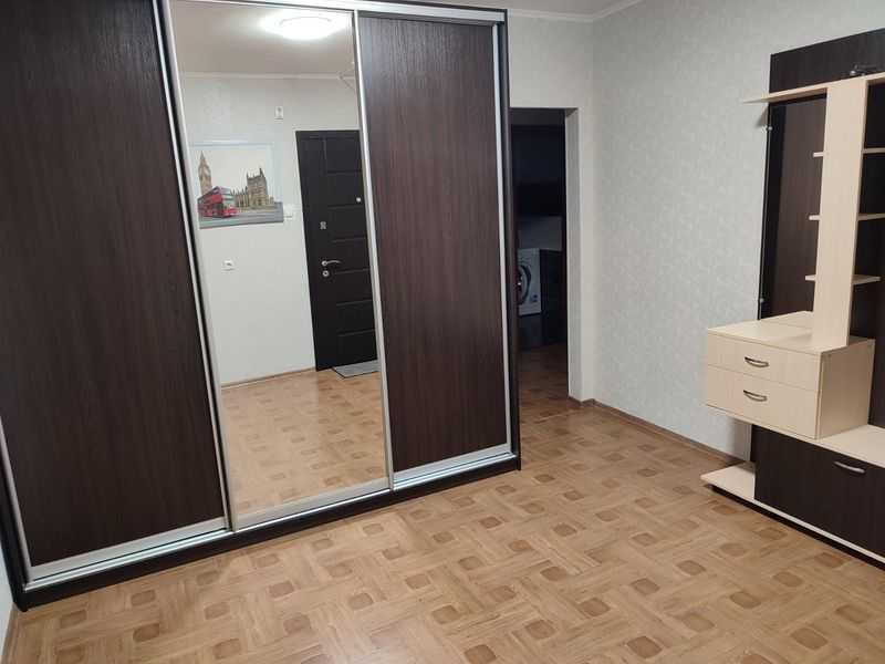 Оренда 2-кімнатної квартири 77 м², Ясинуватський пров., 11