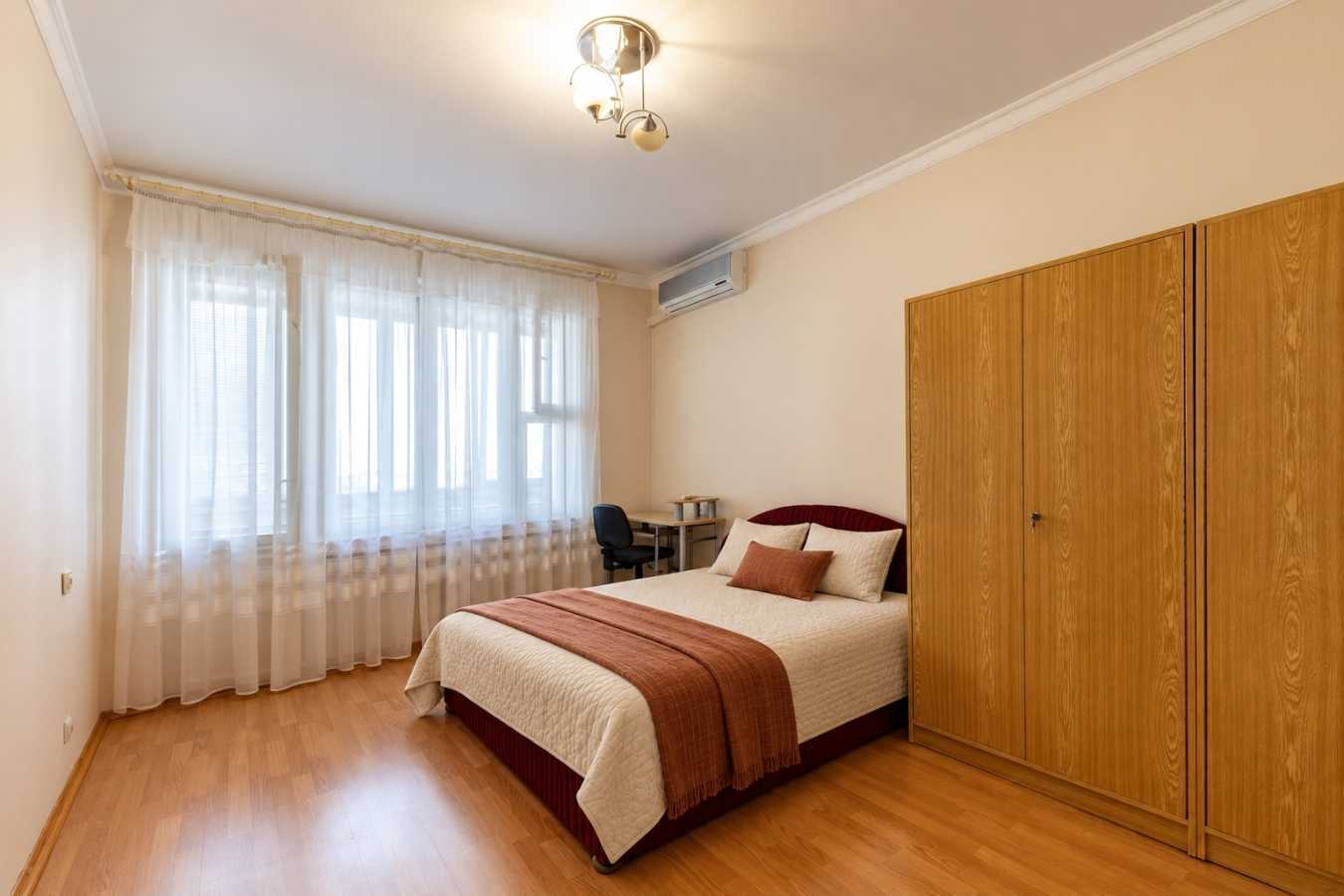 Аренда 3-комнатной квартиры 100 м², Старонаводницкая ул., 4