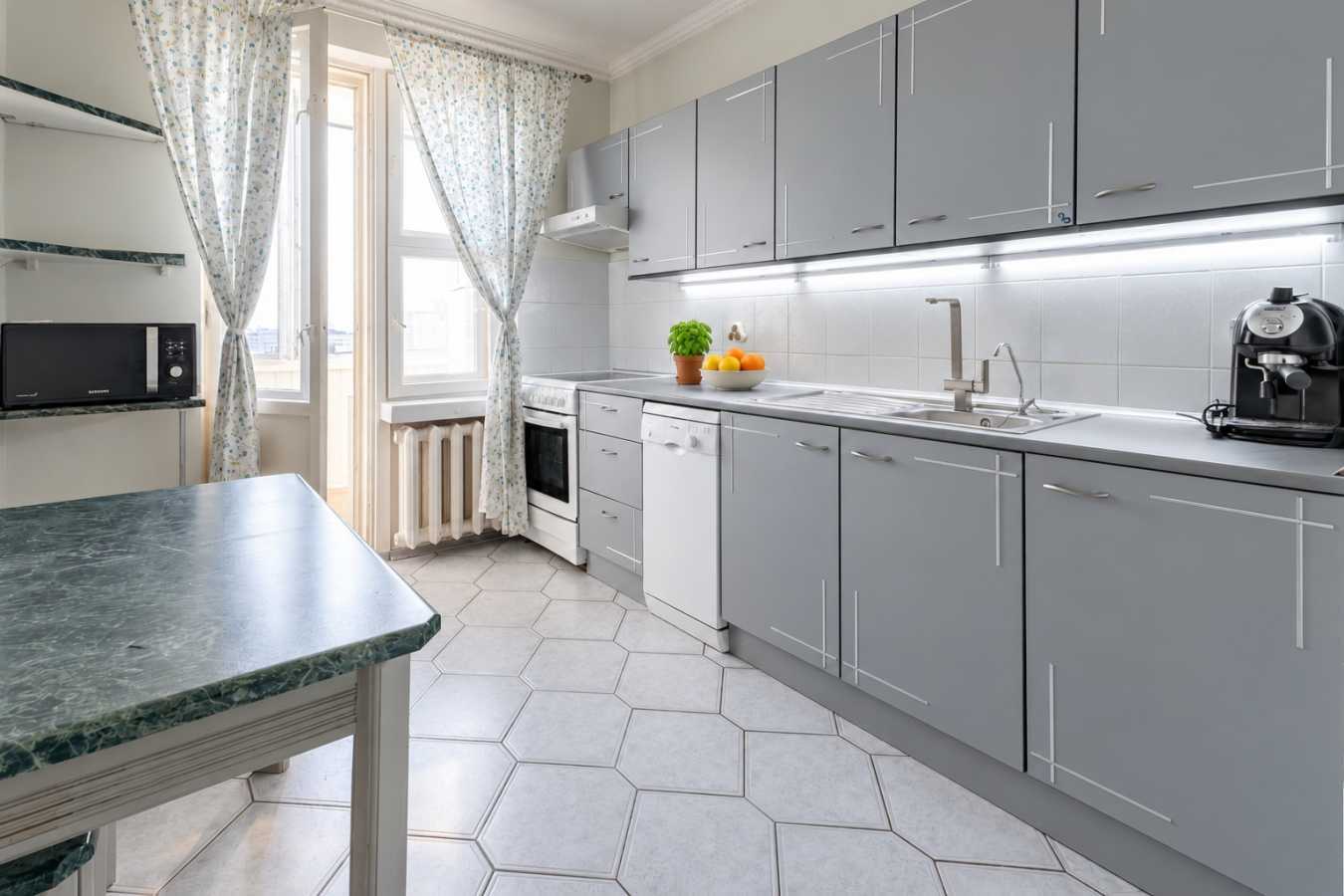 Аренда 3-комнатной квартиры 100 м², Старонаводницкая ул., 4