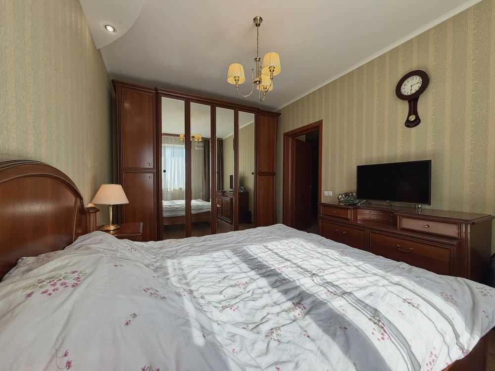 Продаж 1-кімнатної квартири 55.5 м², Юрія Шумського вул., 1