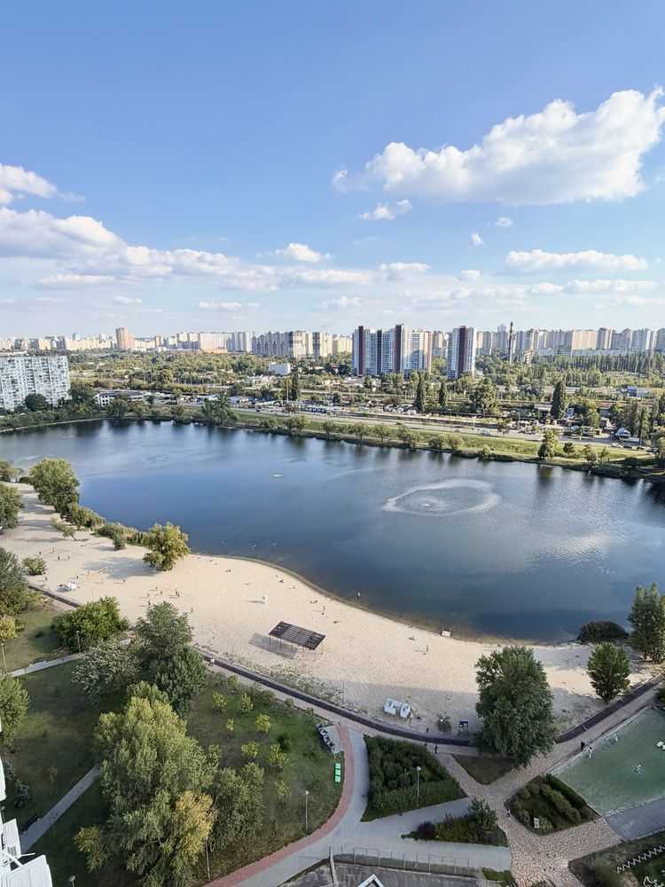 Продаж 1-кімнатної квартири 55.5 м², Юрія Шумського вул., 1