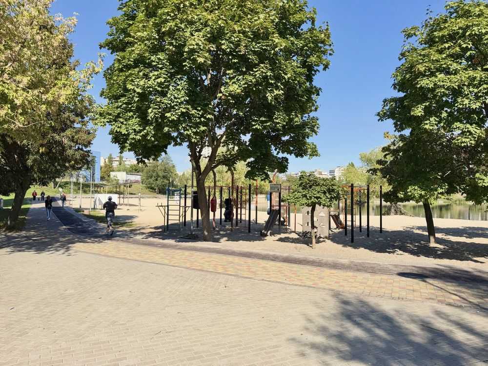 Продаж 1-кімнатної квартири 55.5 м², Юрія Шумського вул., 1