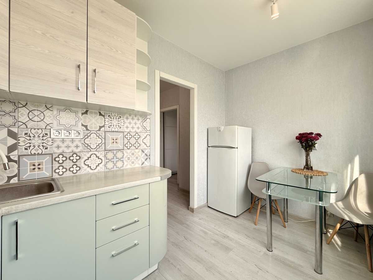 Продаж 1-кімнатної квартири 33 м², Північна вул., 12