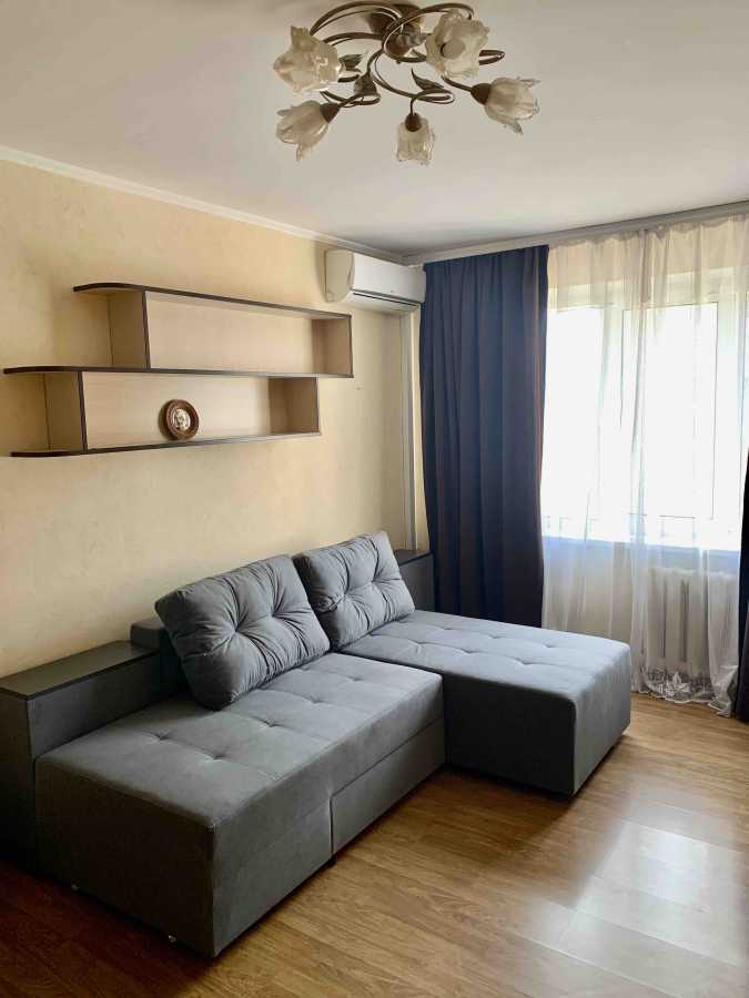 Аренда 1-комнатной квартиры 36 м², Героев Днепра ул., 38В