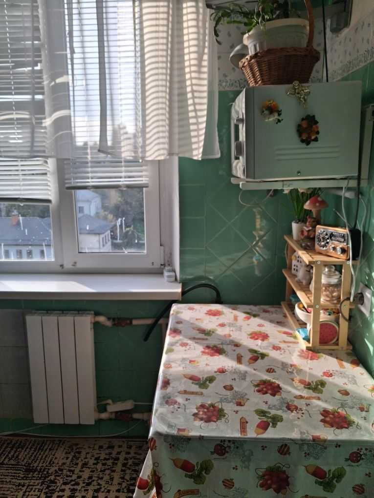 Продаж 2-кімнатної квартири 50 м², Дністровська вул., 17