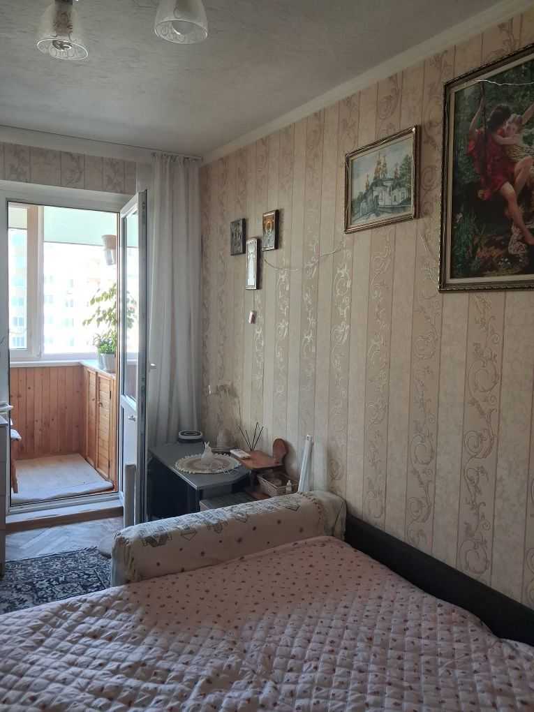 Продаж 2-кімнатної квартири 50 м², Дністровська вул., 17