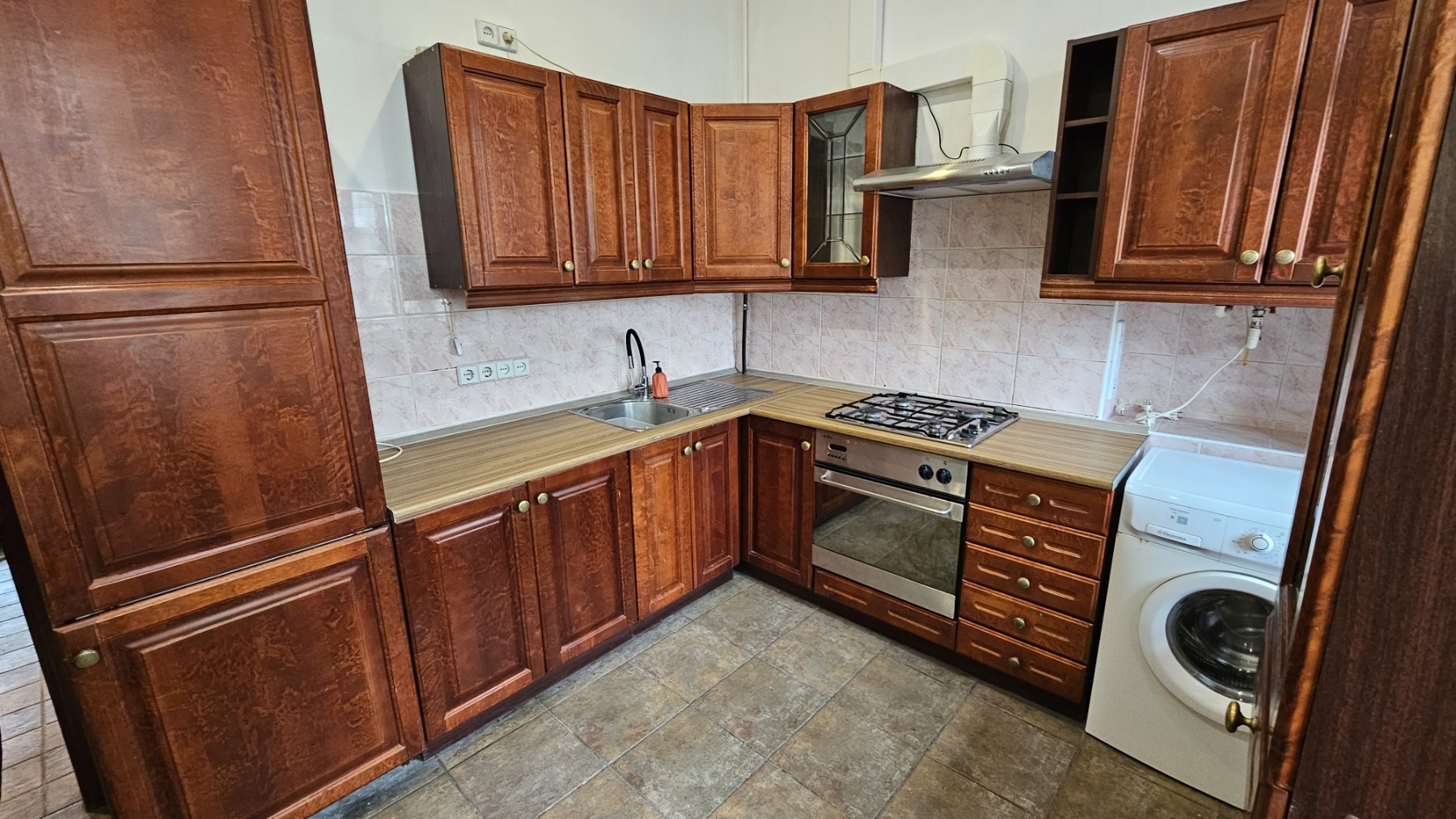 Аренда 2-комнатной квартиры 56 м², Ивана Мазепы ул., 14