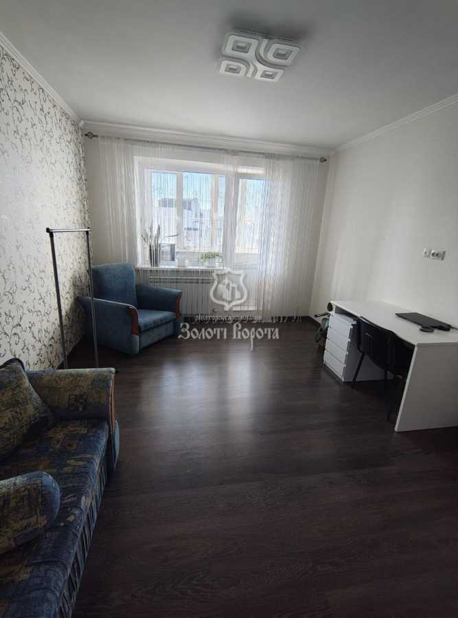 Продаж 3-кімнатної квартири 87 м², Володимира Момота вул., 42