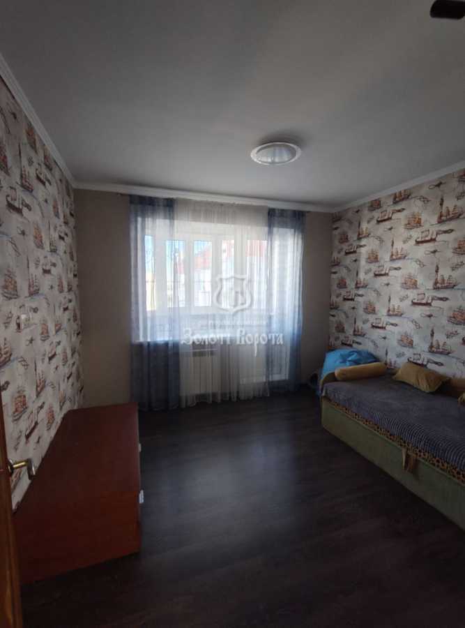 Продаж 3-кімнатної квартири 87 м², Володимира Момота вул., 42