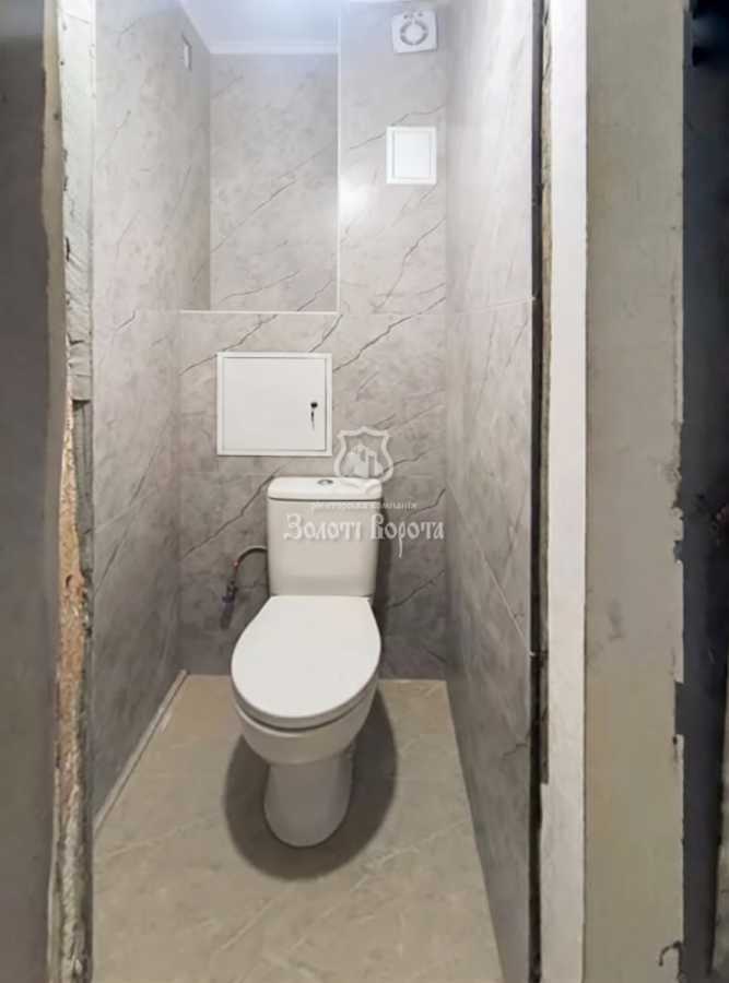 Продаж 3-кімнатної квартири 69 м², Татарська вул., 38
