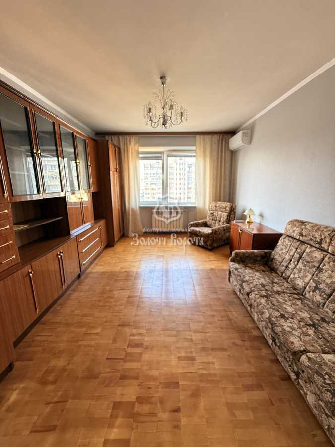 Продаж 2-кімнатної квартири 58.9 м², Чорнобильська вул., 12А