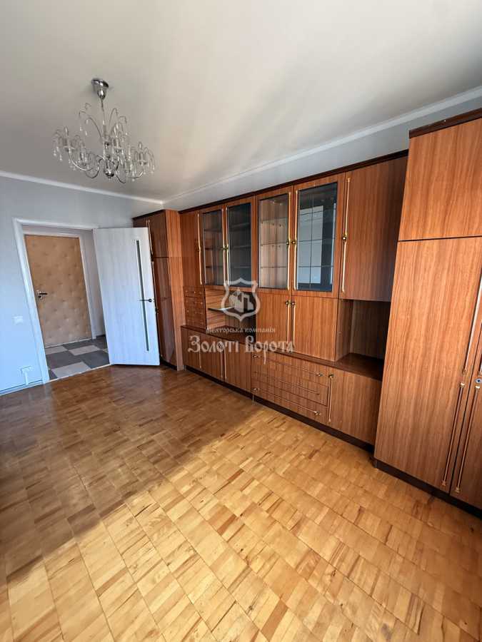 Продаж 2-кімнатної квартири 58.9 м², Чорнобильська вул., 12А