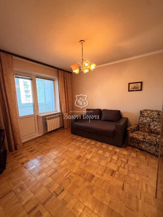 Продаж 2-кімнатної квартири 58.9 м², Чорнобильська вул., 12А