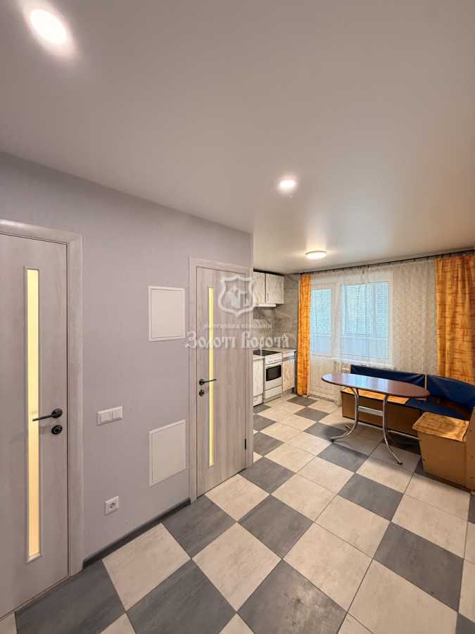 Продаж 2-кімнатної квартири 58.9 м², Чорнобильська вул., 12А