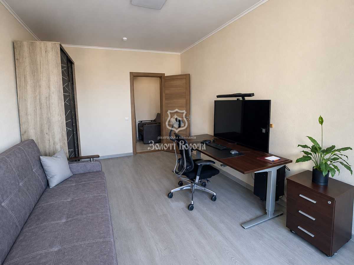 Продаж 1-кімнатної квартири 46.7 м², Ревуцького вул., 54б
