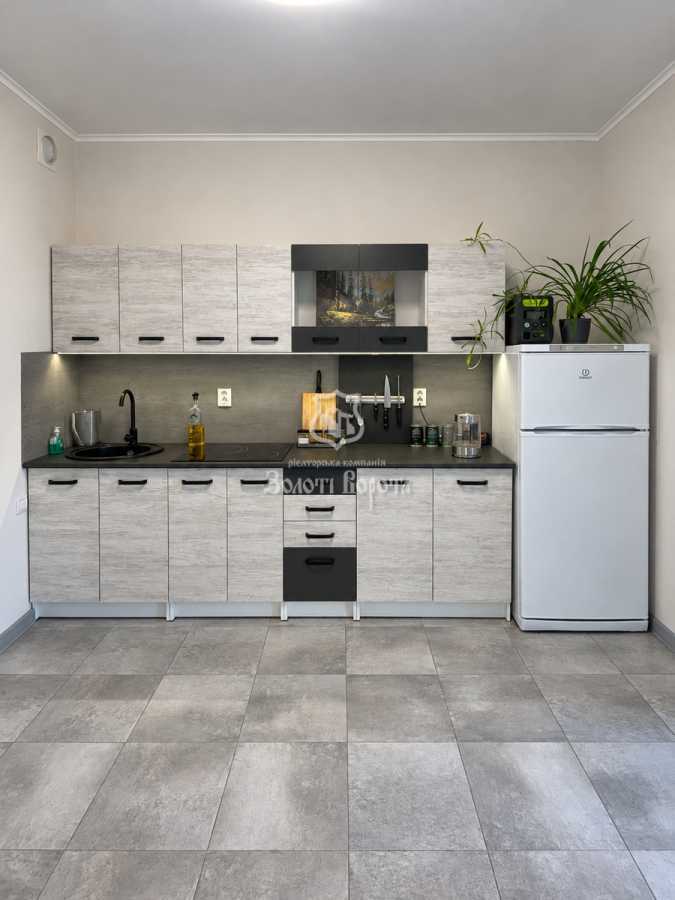 Продаж 1-кімнатної квартири 46.7 м², Ревуцького вул., 54б