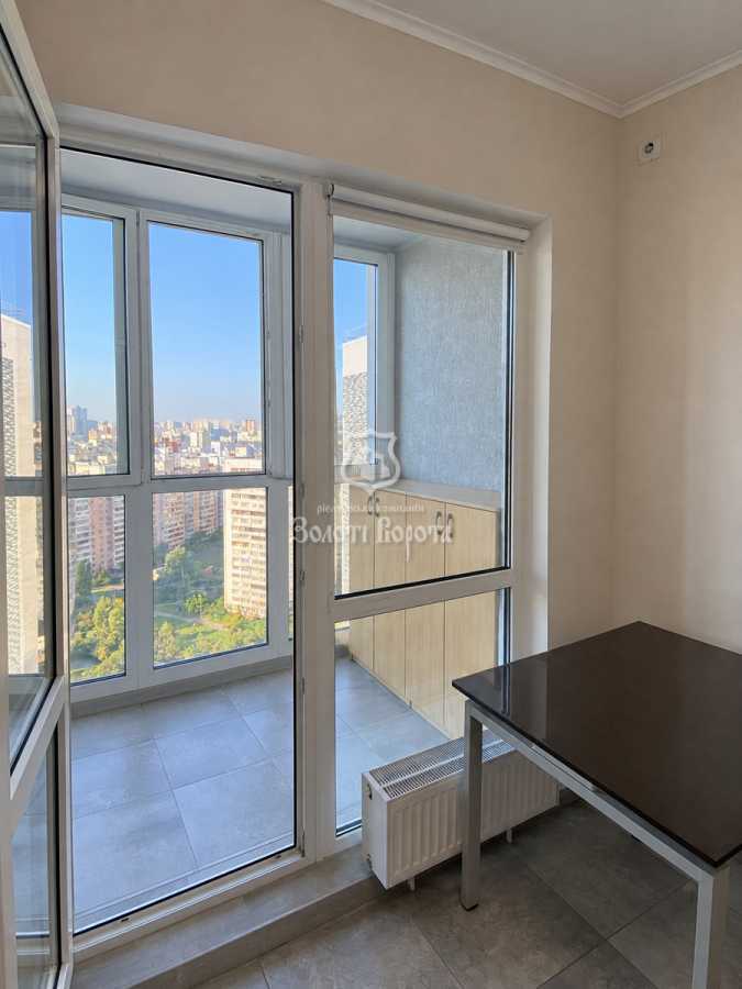 Продаж 1-кімнатної квартири 46.7 м², Ревуцького вул., 54б