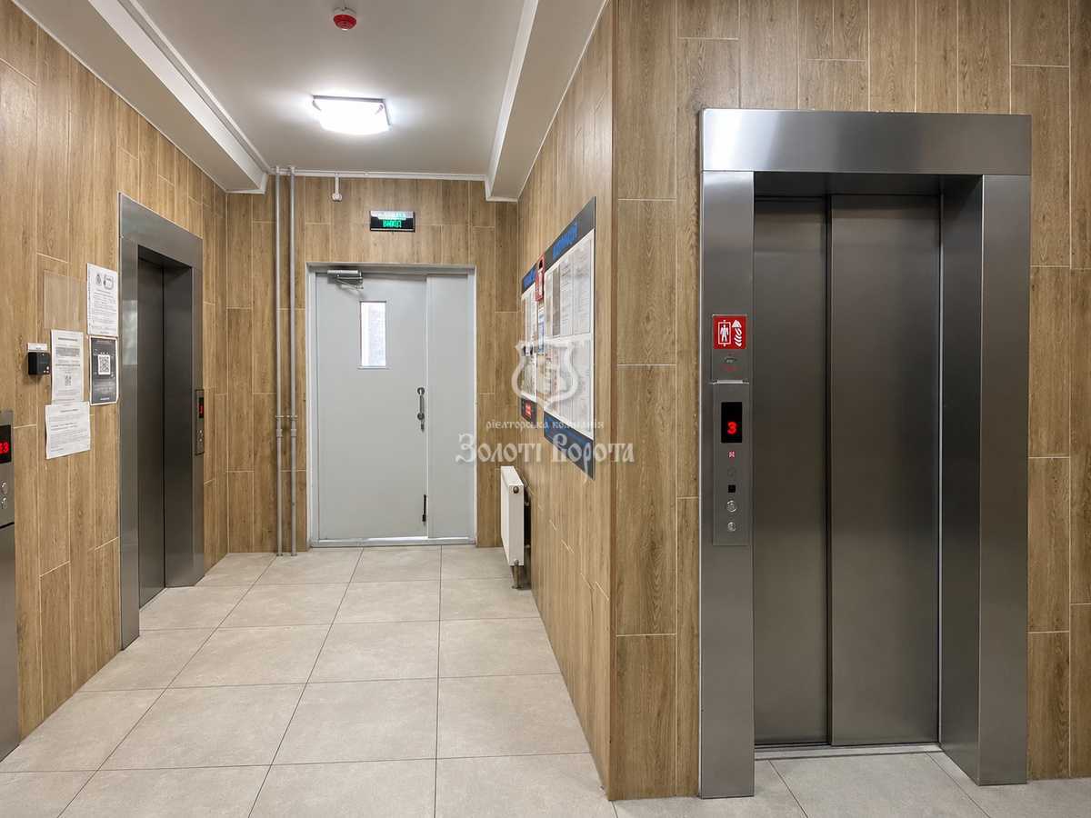 Продаж 1-кімнатної квартири 46.7 м², Ревуцького вул., 54б