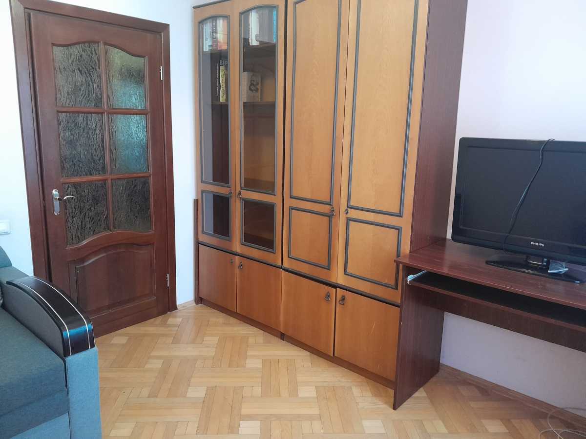 Аренда 3-комнатной квартиры 74 м², Маршала Тимошенко ул., 2М
