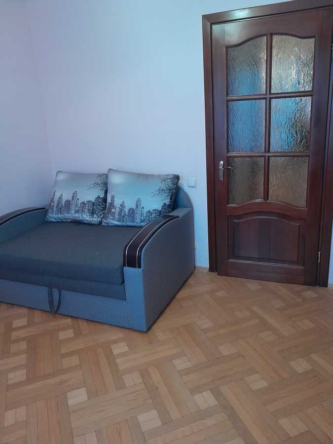 Аренда 3-комнатной квартиры 74 м², Маршала Тимошенко ул., 2М
