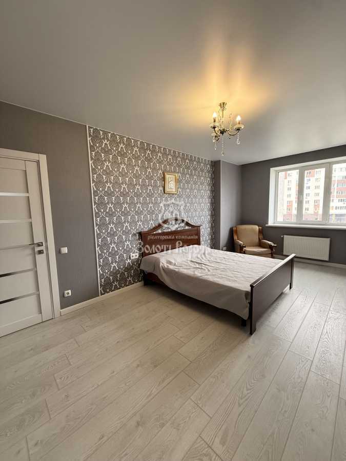 Продаж 1-кімнатної квартири 46.1 м², Машинобудівників вул., 31