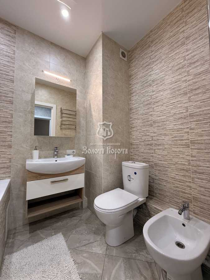 Продаж 1-кімнатної квартири 46.1 м², Машинобудівників вул., 31