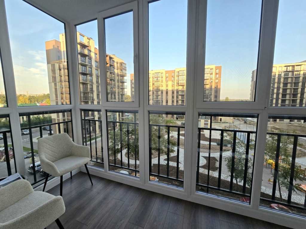 Продаж 1-кімнатної квартири 43 м², Метрологічна вул., 107А