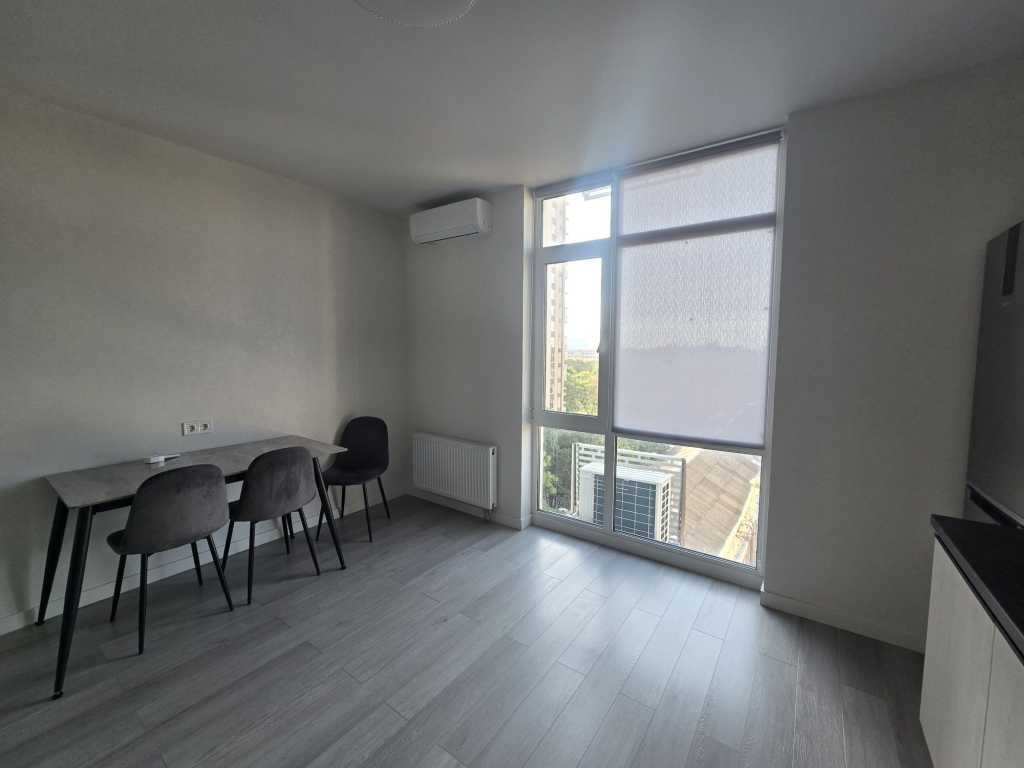Продаж 1-кімнатної квартири 41 м², Академіка Заболотного вул., 148В