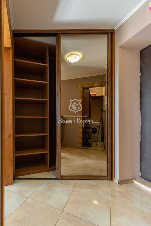 Продажа 1-комнатной квартиры 40 м², Тростянецкая ул., 97
