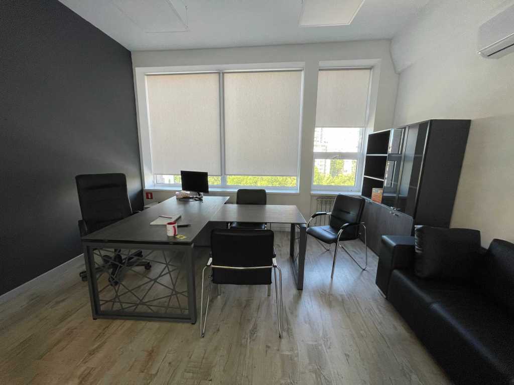 Аренда офиса 222 м², Евгения Сверстюка ул., 11
