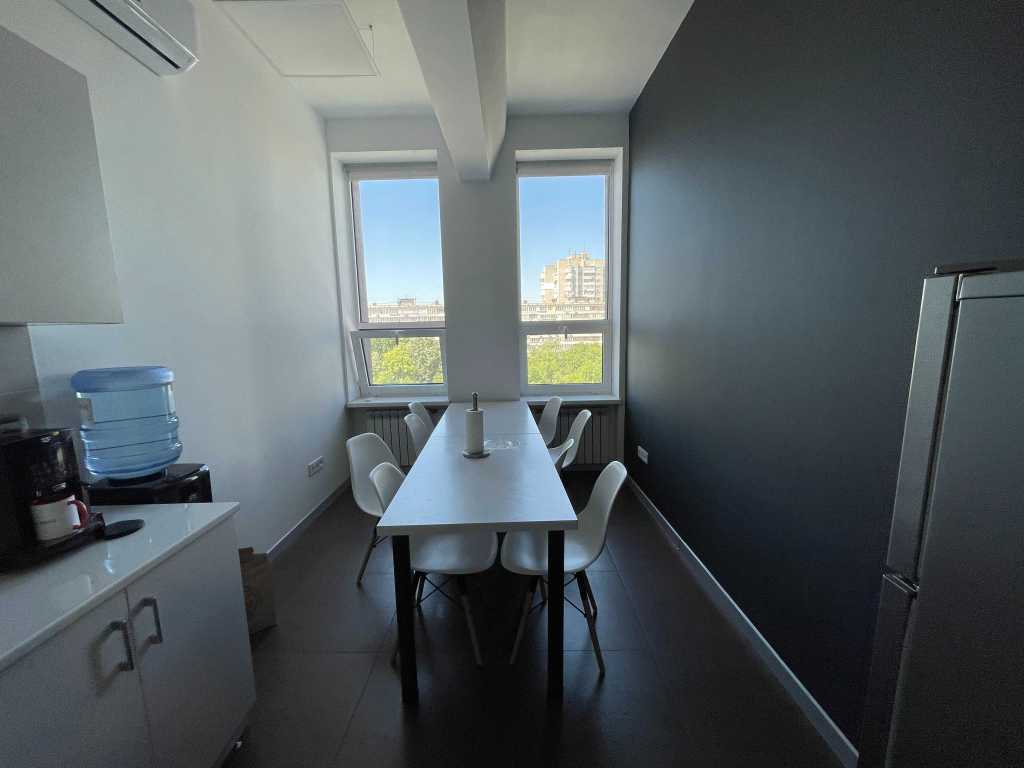 Аренда офиса 222 м², Евгения Сверстюка ул., 11