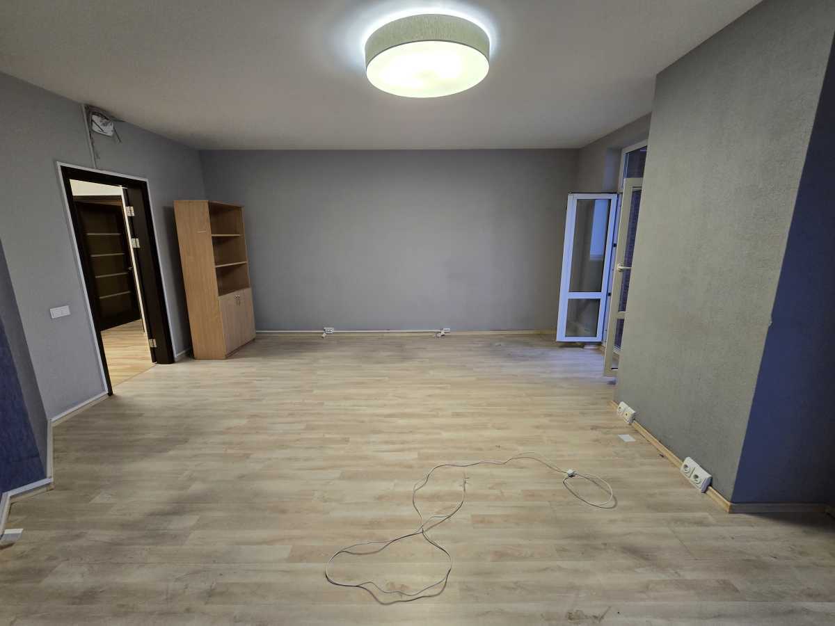 Продаж 4-кімнатної квартири 160.2 м², Раїси Окіпної вул., 4