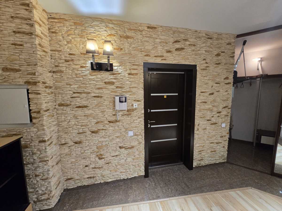 Продаж 4-кімнатної квартири 160.2 м², Раїси Окіпної вул., 4