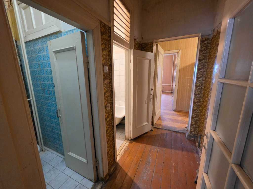 Продаж 2-кімнатної квартири 56.2 м², Деревлянська вул., 12/42