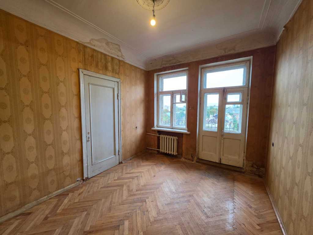 Продаж 2-кімнатної квартири 56.2 м², Деревлянська вул., 12/42