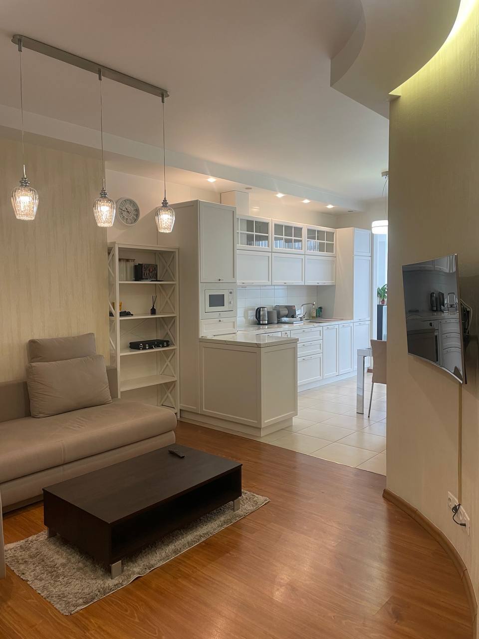 Аренда 2-комнатной квартиры 120 м², Тенистая ул., 30
