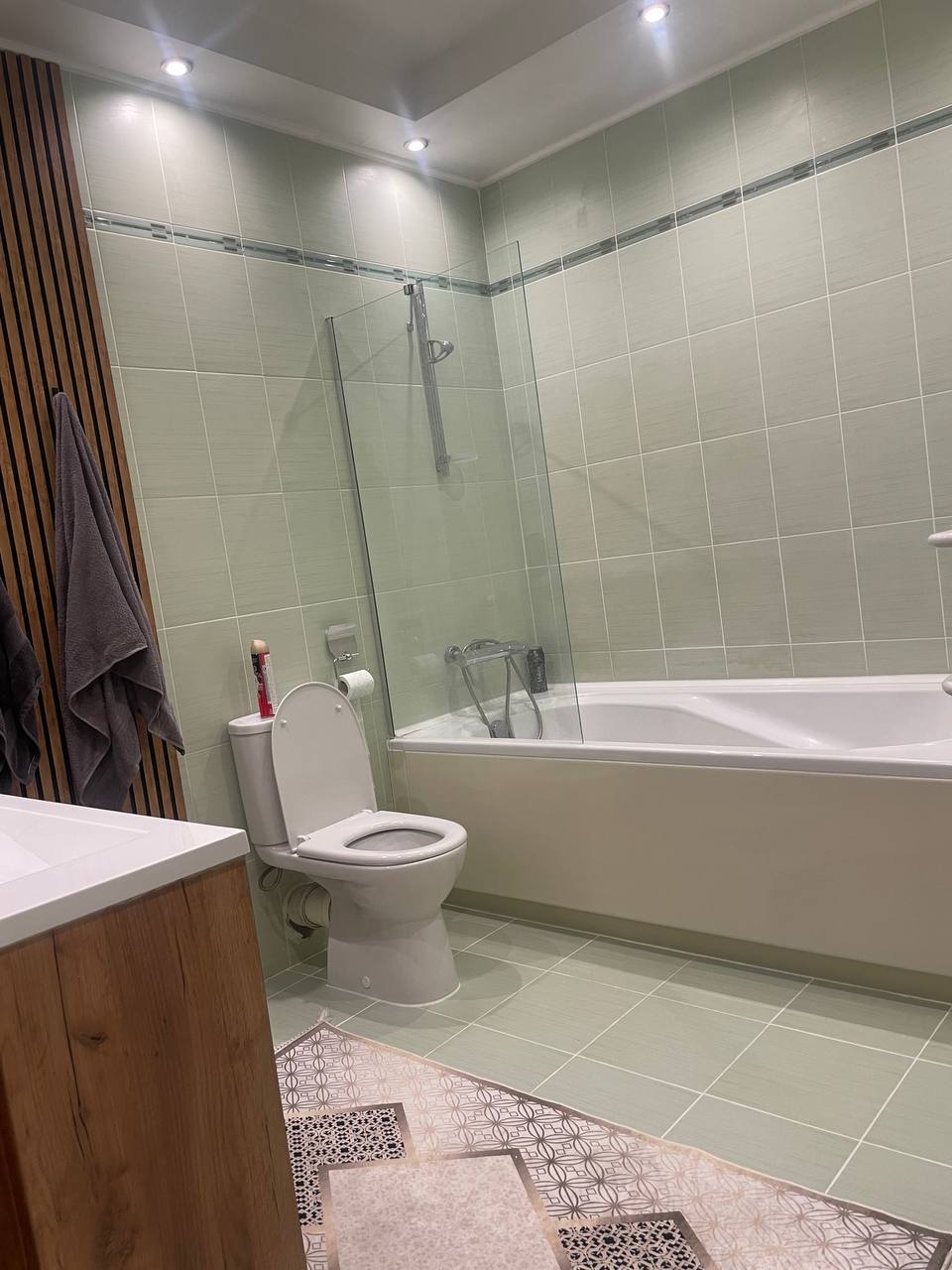 Аренда 2-комнатной квартиры 120 м², Тенистая ул., 30