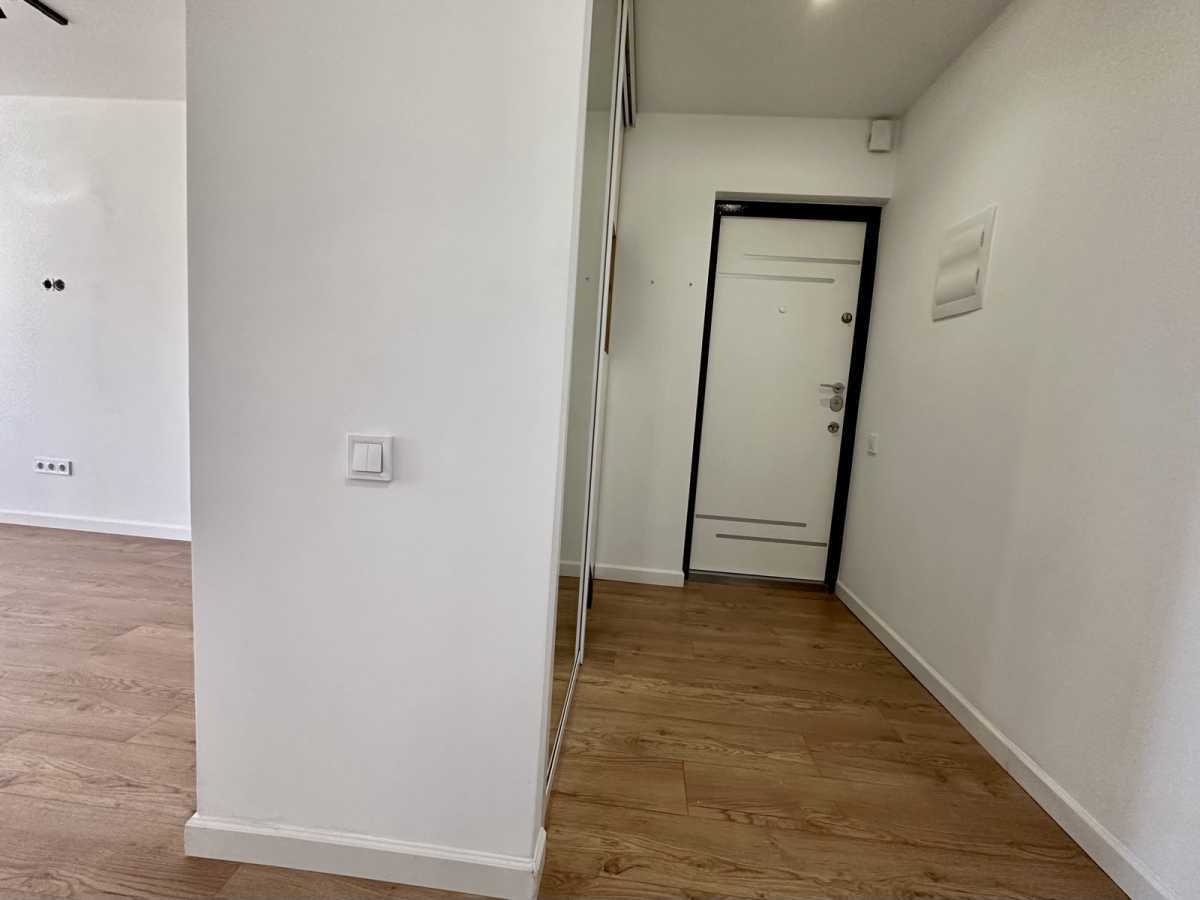 Продаж 4-кімнатної квартири 90 м², Святошинська вул., 4