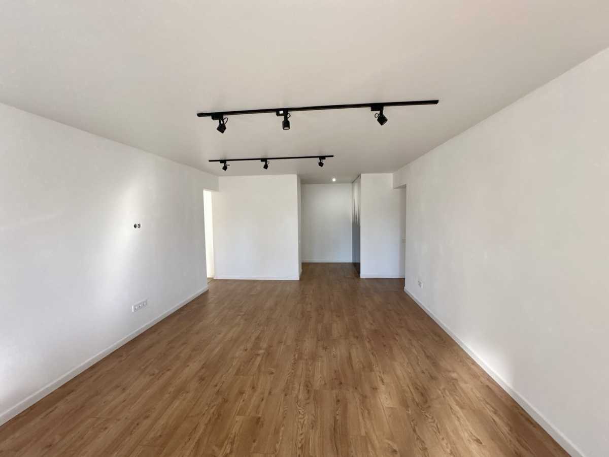 Продаж 4-кімнатної квартири 90 м², Святошинська вул., 4